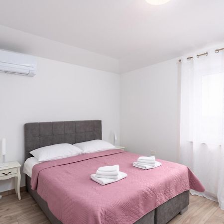 Villa Buroli With Pool, Sauna And Jacuzzi Extérieur photo