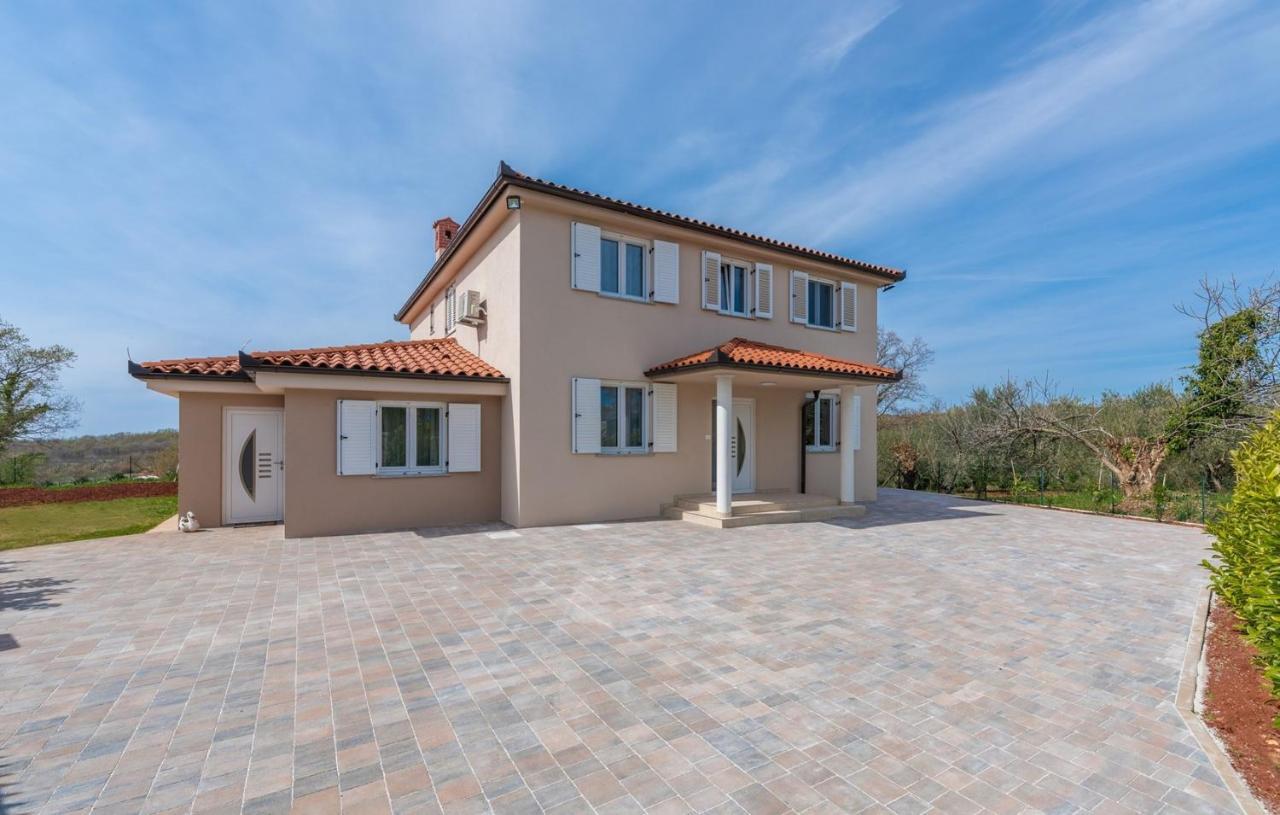 Villa Buroli With Pool, Sauna And Jacuzzi Extérieur photo