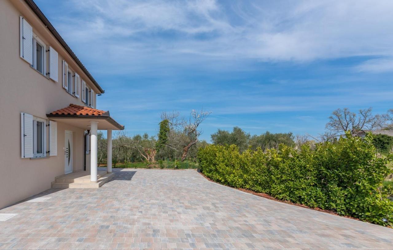 Villa Buroli With Pool, Sauna And Jacuzzi Extérieur photo