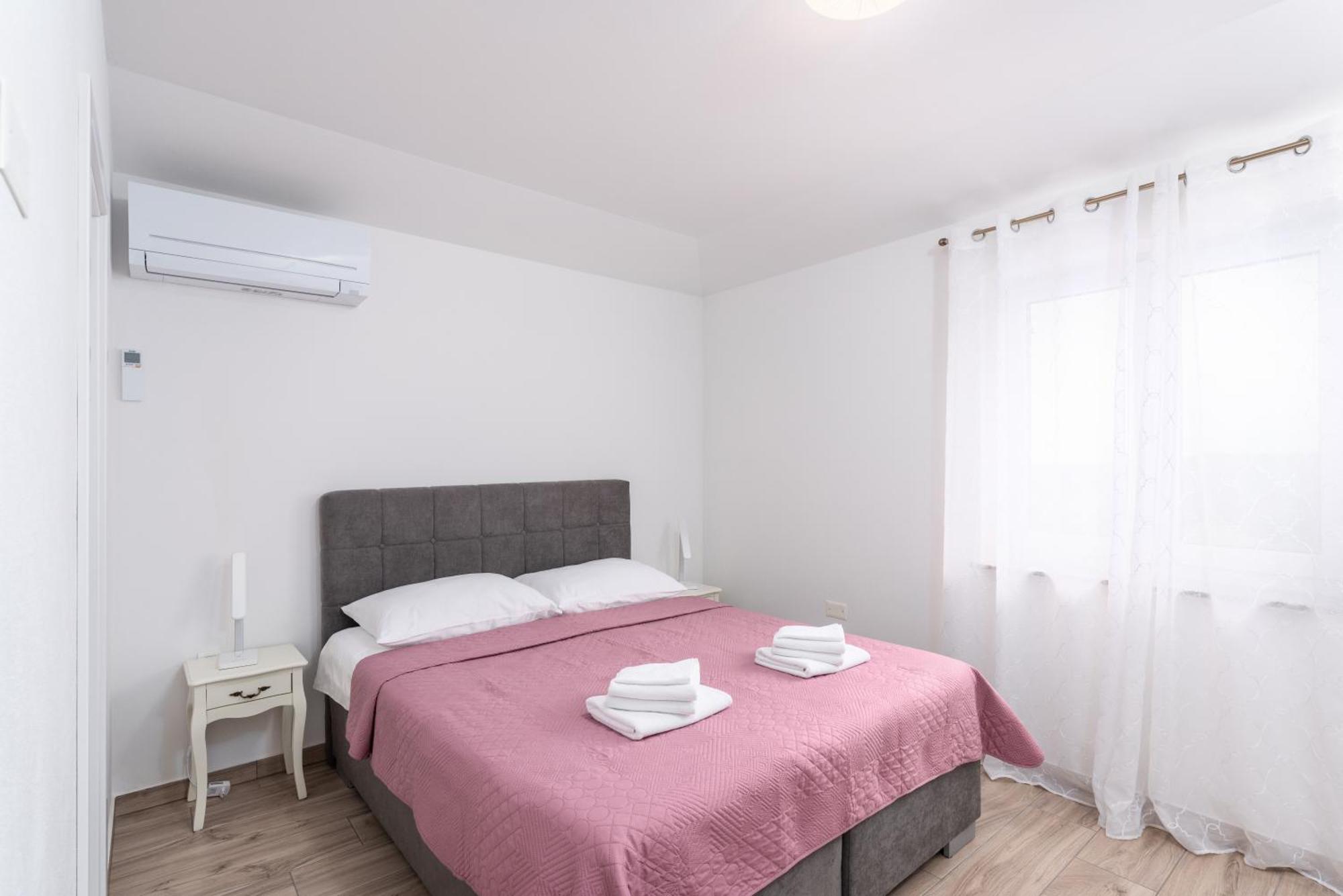 Villa Buroli With Pool, Sauna And Jacuzzi Extérieur photo
