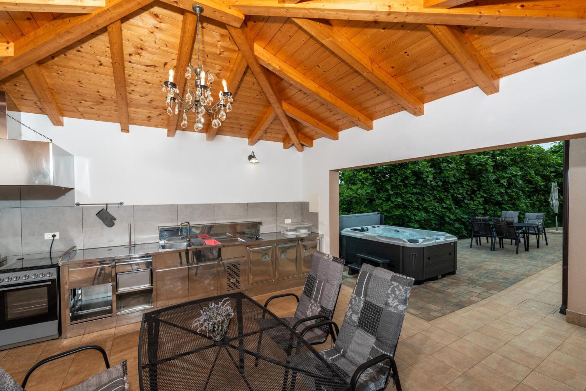 Villa Buroli With Pool, Sauna And Jacuzzi Extérieur photo